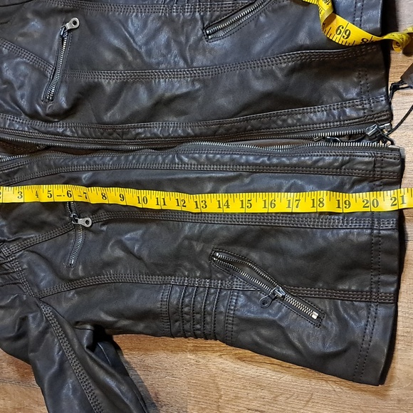 Love & Lock size medium COFFEE colored faux leather jacket - Picture 16 of 17